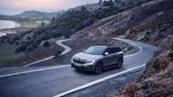 Çok beklenen SUV resmen Türkiye’de: Renault Austral Türkiye fiyatı belli oldu!