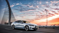 M7 ve M4’e giriş: BMW i7 ve i4 modellerine üç yeni versiyon ekledi!