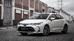 Toyota tüm arabalara zam yaptı! İşte son durum