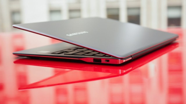 Samsung, iki dizüstü bilgisayarını piyasaya sürdü!